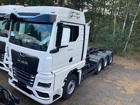 MAN TGX 35.520 8x4-4 BL CH chassi