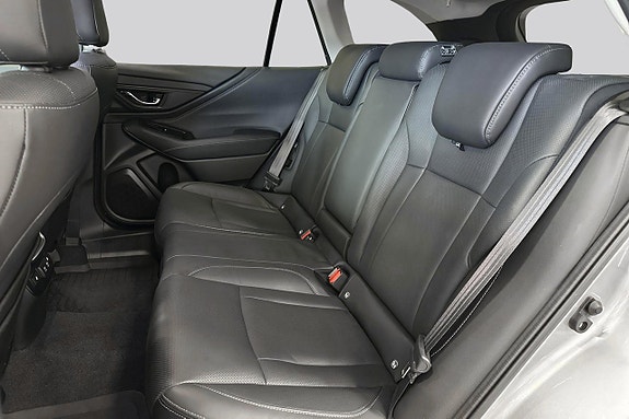 Subaru Outback 9 of 20