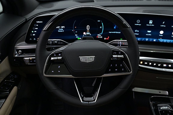 Cadillac Lyriq 7 of 27
