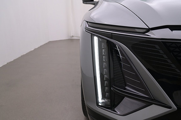 Cadillac Lyriq 26 of 27