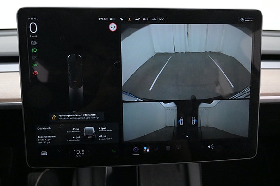 Tesla Model Y 20 of 27