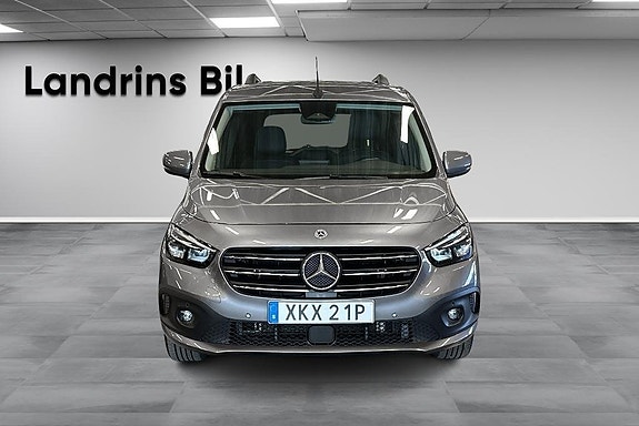 Mercedes-Benz T180 d 2 of 14