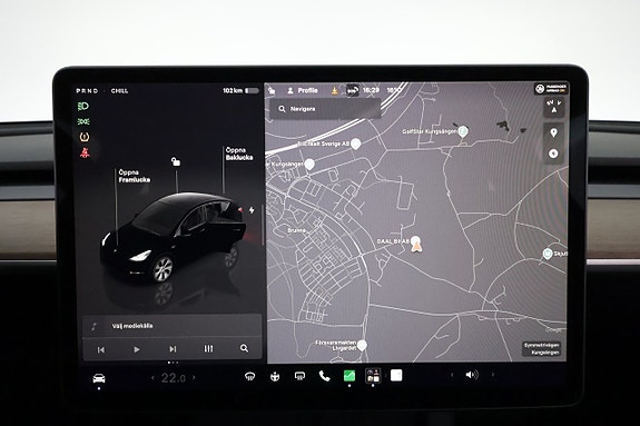 Tesla Model Y 17 of 26