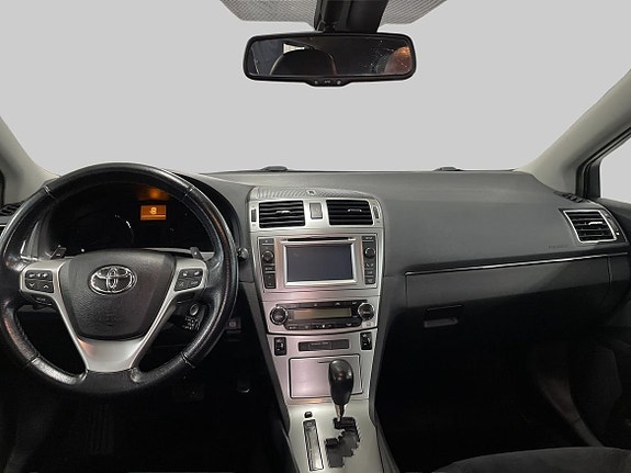 Toyota Avensis 11 of 18