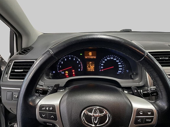 Toyota Avensis 14 of 18