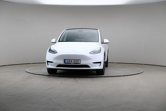Tesla Model Y 3 of 25