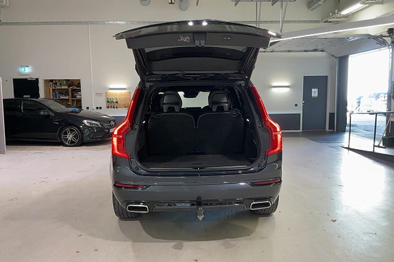 Volvo XC90 18 of 30