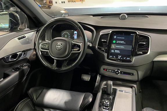 Volvo XC90 15 of 30