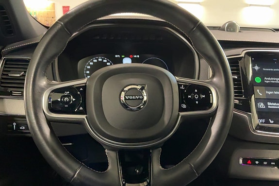 Volvo XC90 20 of 30