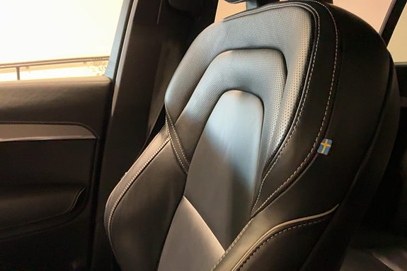 Volvo XC90 30 of 30