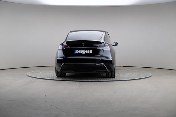Tesla Model Y 5 of 25