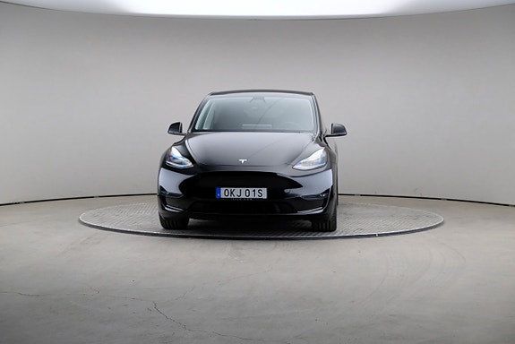 Tesla Model Y 3 of 25