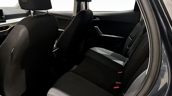 Seat Arona 11 of 12