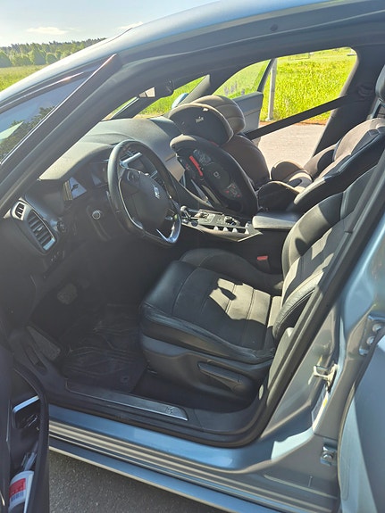 Citroen DS5 8 of 10