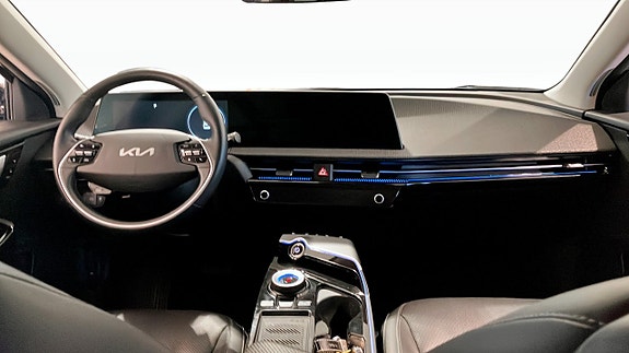 Kia EV6 4 of 16