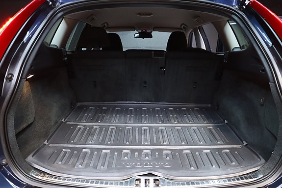 Volvo XC60 15 of 27