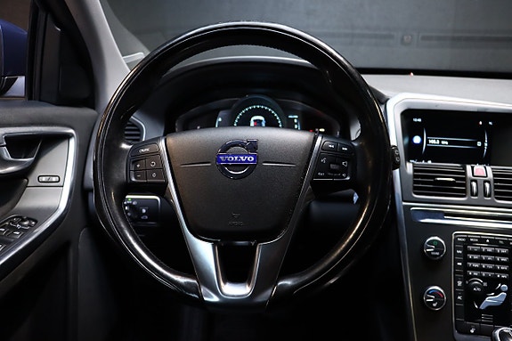 Volvo XC60 19 of 27
