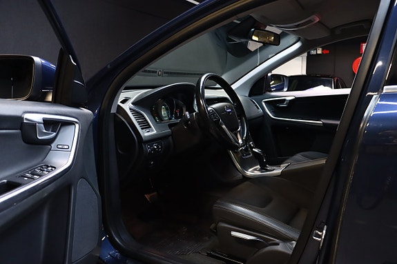 Volvo XC60 9 of 27