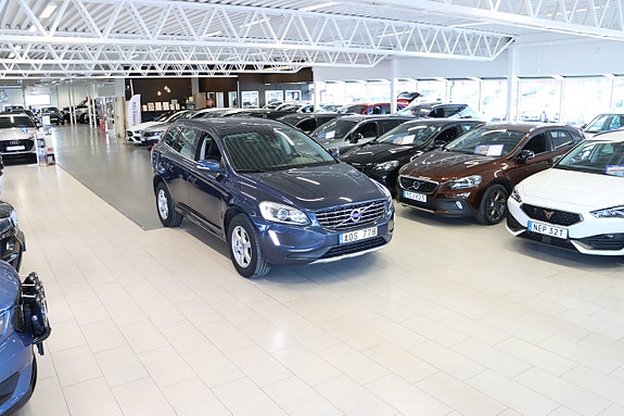 Volvo XC60 3 of 27