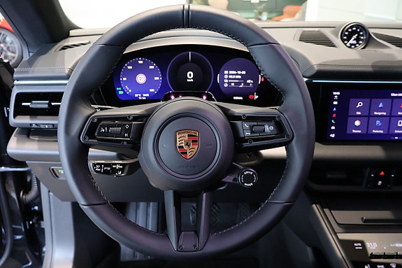 Porsche Macan 4 7 of 10
