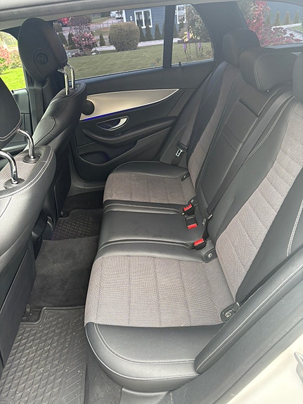 Mercedes-Benz E200 8 of 8