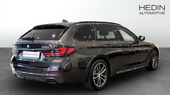 BMW 530e 2 of 9