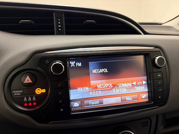 Toyota Yaris 10 of 11