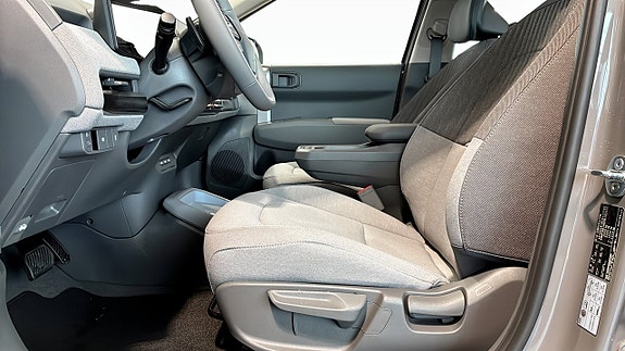 Kia EV3 13 of 17