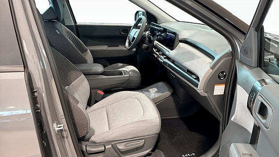 Kia EV3 3 of 17