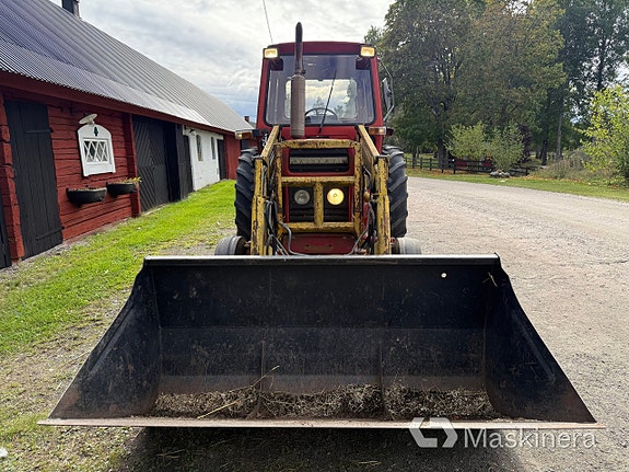 Traktor Volvo BM 2254 med lastare 2 of 27