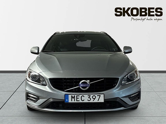 Volvo V60 2 of 3