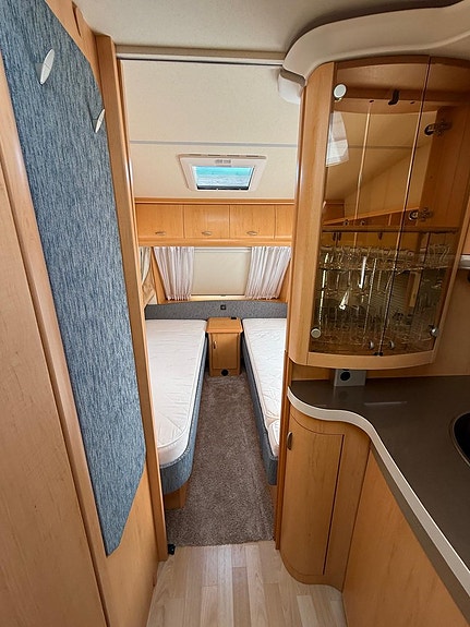 Hobby 540 UL DE LUXE *1 Ägare /1500Kg /4 Bädd /Långbädd* 16 of 19