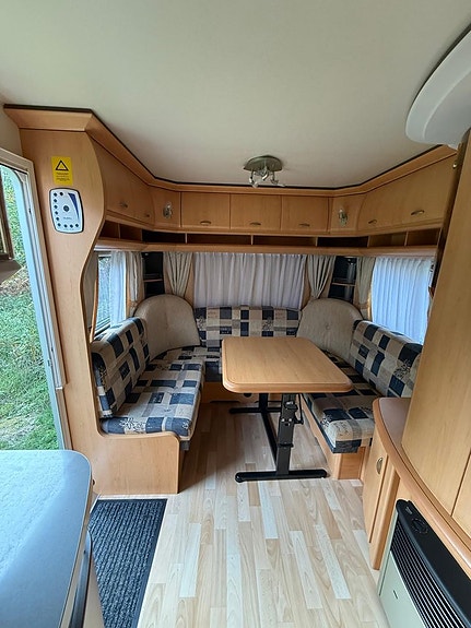 Hobby 540 UL DE LUXE *1 Ägare /1500Kg /4 Bädd /Långbädd* 11 of 19