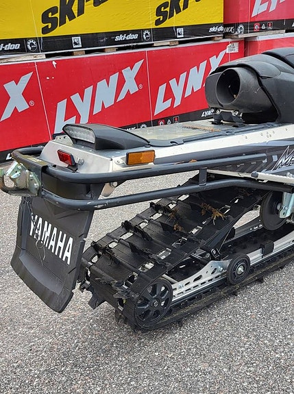 Yamaha FX Nytro MTX 2 of 3