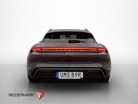 Porsche Taycan 8 of 30