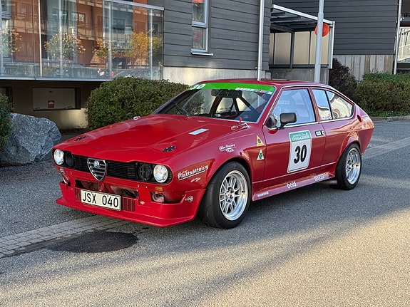Alfa Romeo Alfetta 3 of 14