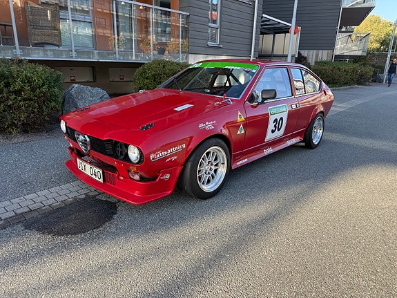 Alfa Romeo Alfetta 14 of 14