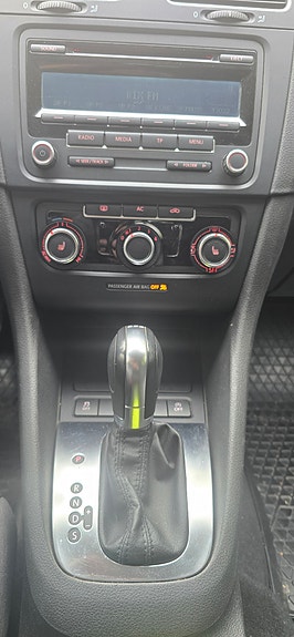 Volkswagen Golf VI 4 of 8