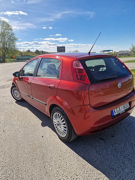Fiat Grande Punto 4 of 7
