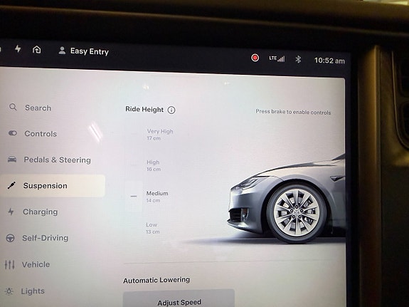 Tesla Model S 16 of 20