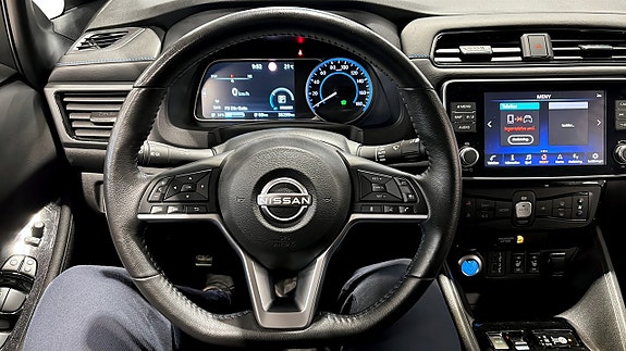 Nissan Leaf 13 of 16