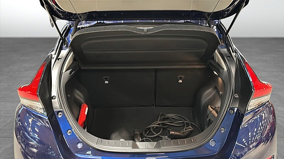 Nissan Leaf 10 of 16