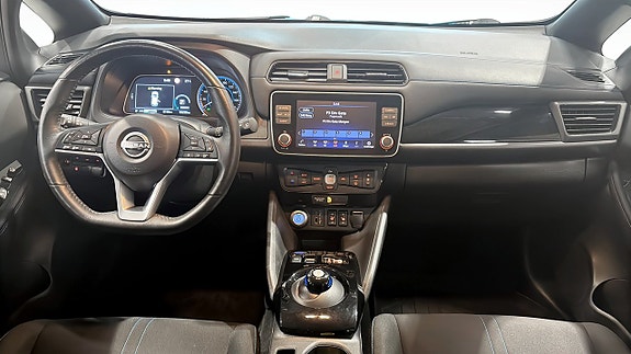 Nissan Leaf 4 of 16