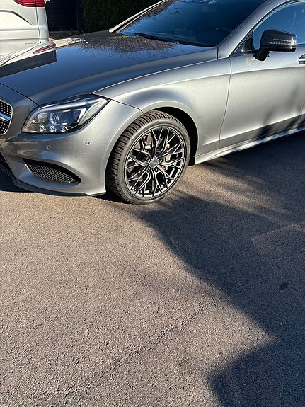 Mercedes-Benz CLS400 9 of 9