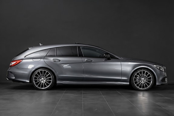Mercedes-Benz CLS400 2 of 9
