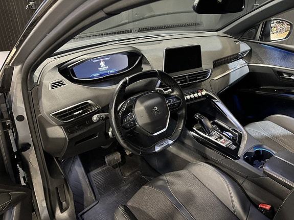 Peugeot 5008 8 of 22