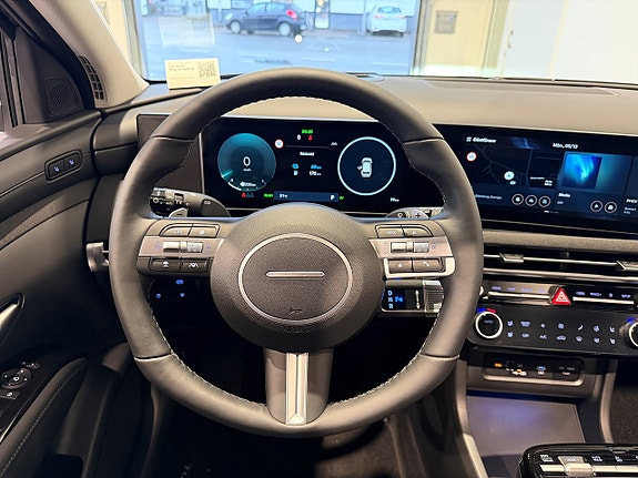 Hyundai Tucson 14 of 23
