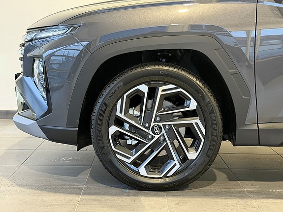 Hyundai Tucson 4 of 23