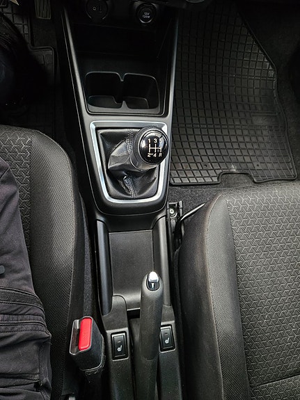 Suzuki Swift 16 of 22