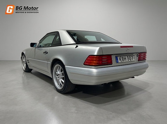 Mercedes-Benz SL280 4 of 19
